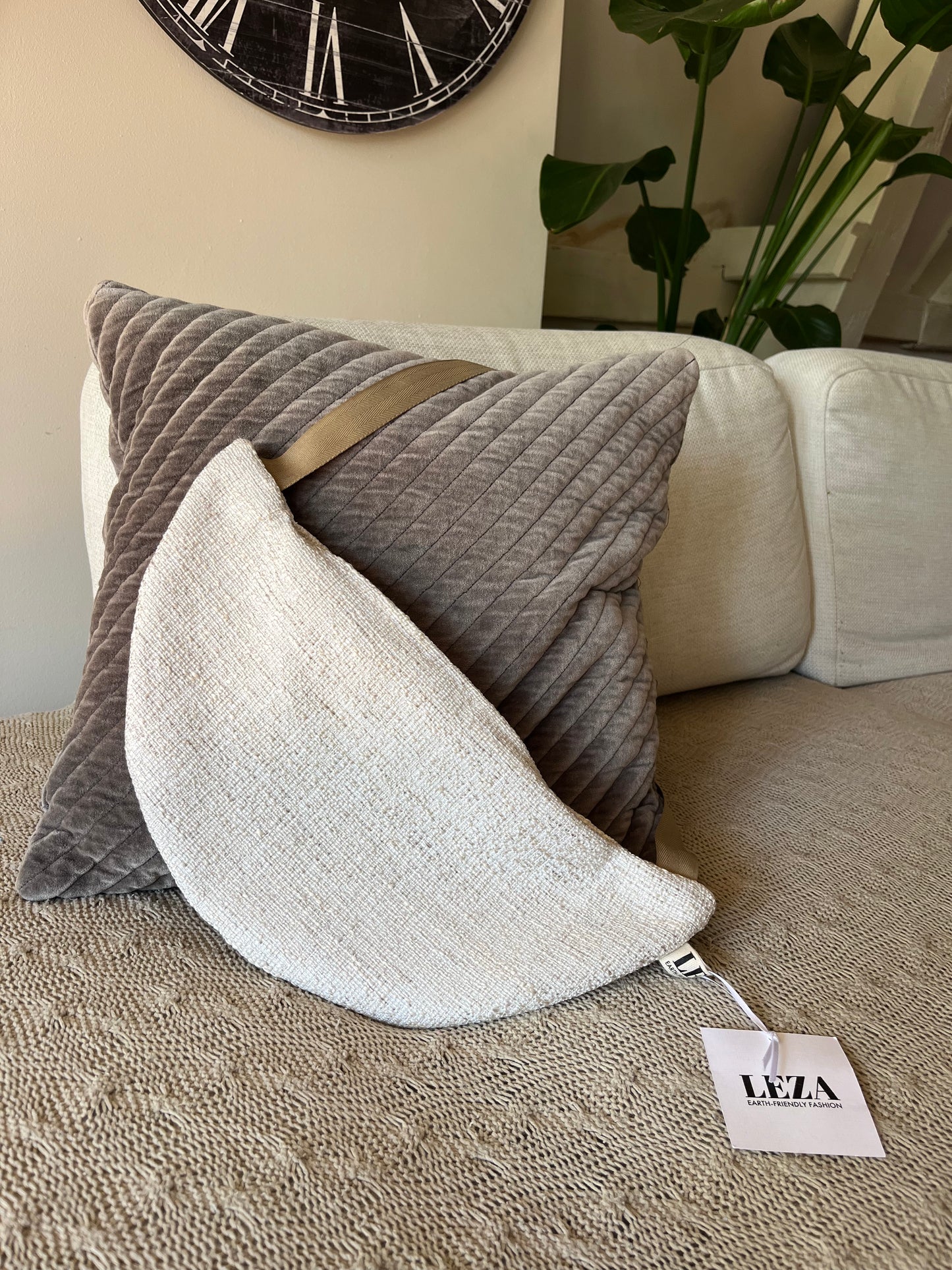 LEZA Moon Bag Sand