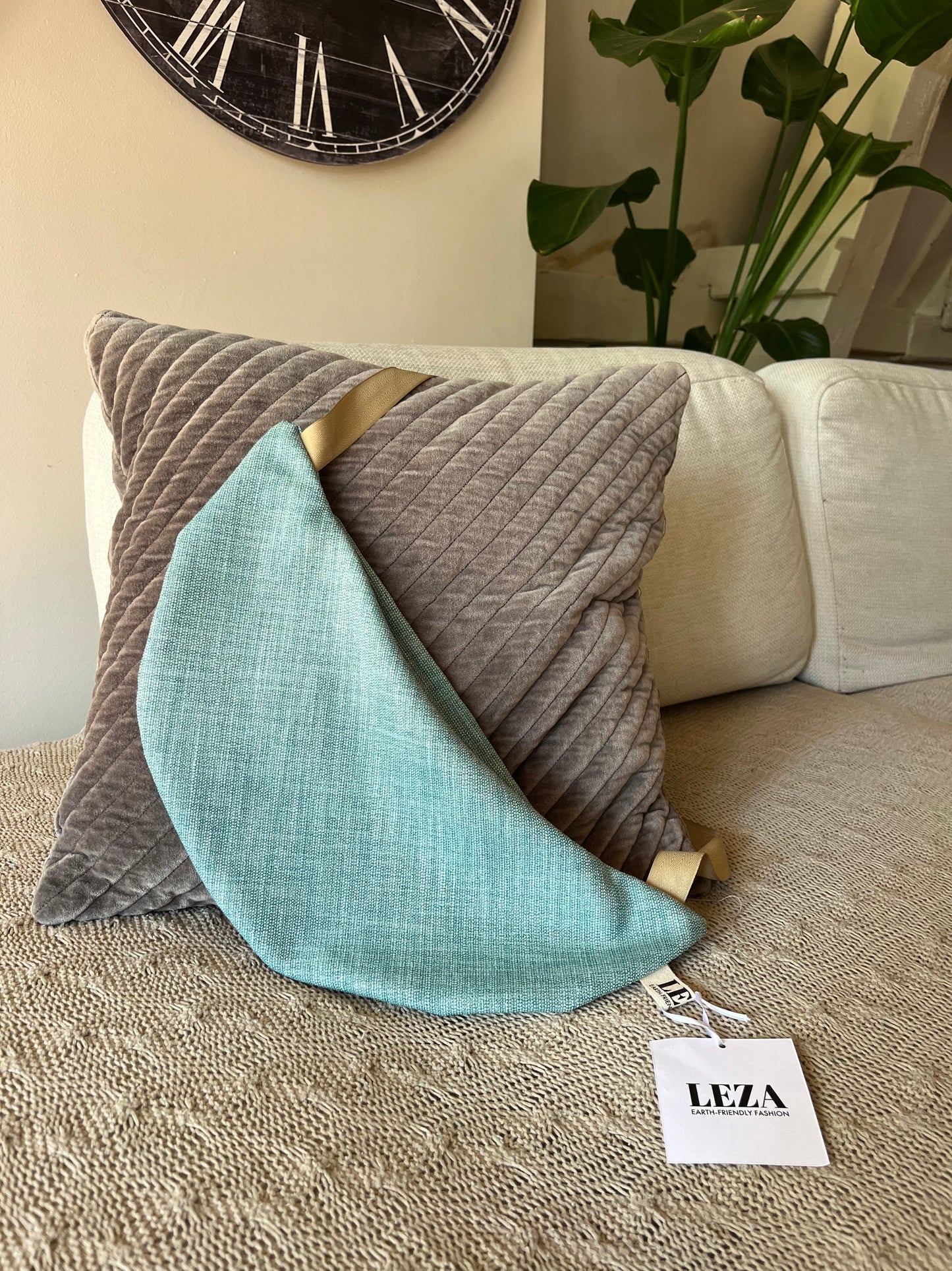 LEZA Moon Bag Turquoise