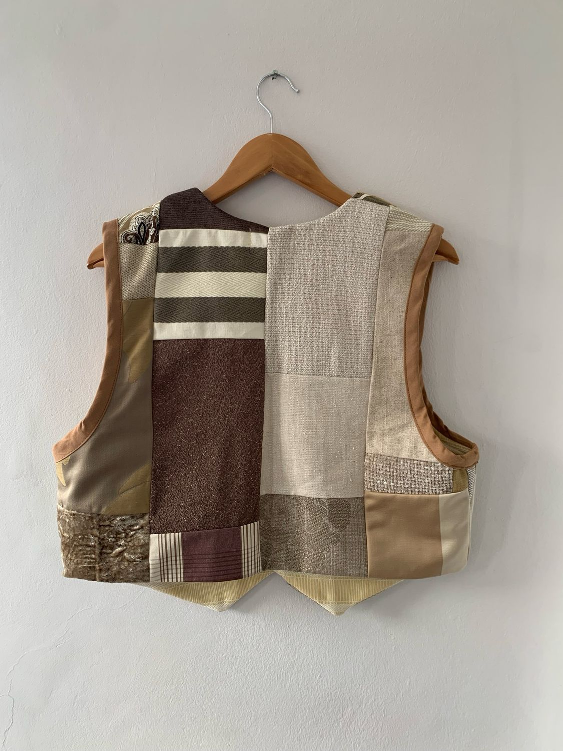 LEZA Waistcoat Sienna