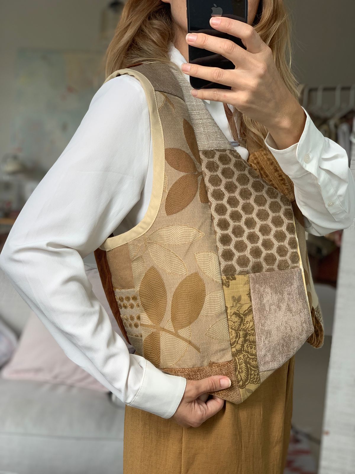 LEZA Waistcoat Sand