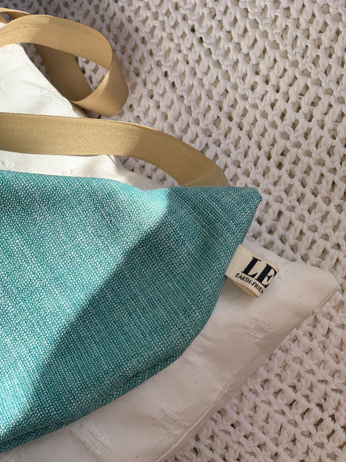 LEZA Moon Bag Turquoise